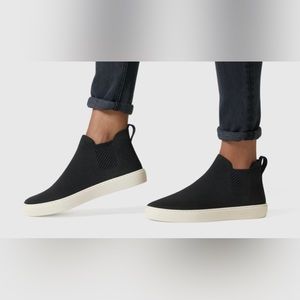 Black Rothy’s Chelsea boot sneaker